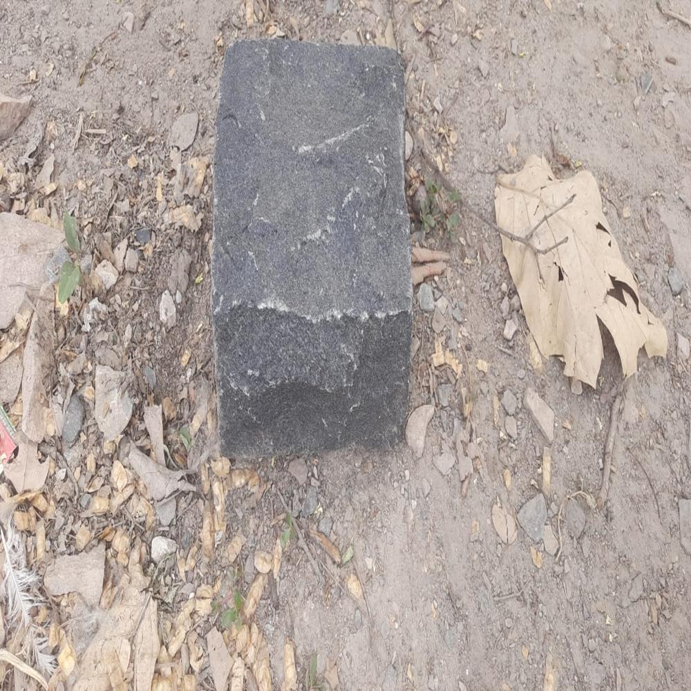 Black Natural Cobblestone - Application: Landscaping
