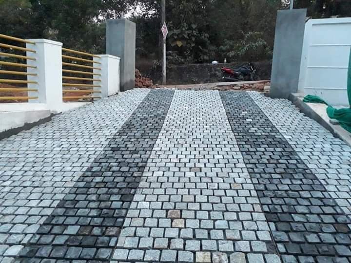 Black Granite Machinecut