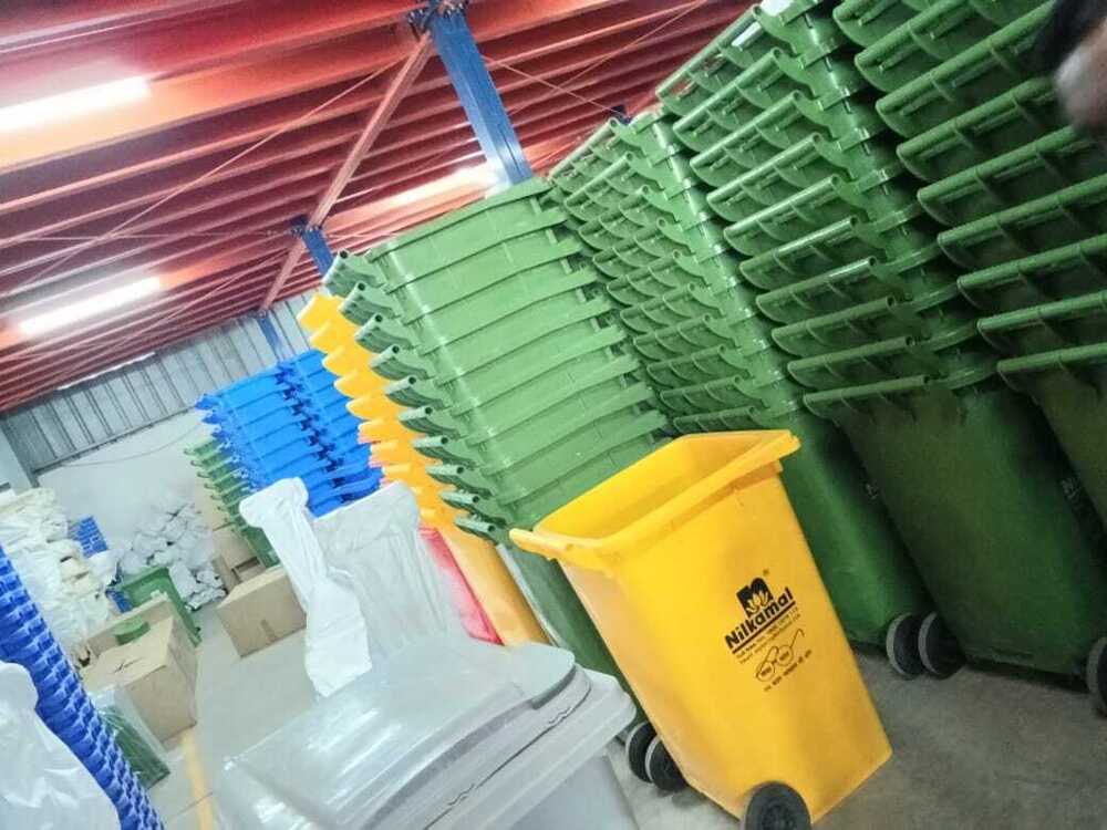 Plastic Dustbin