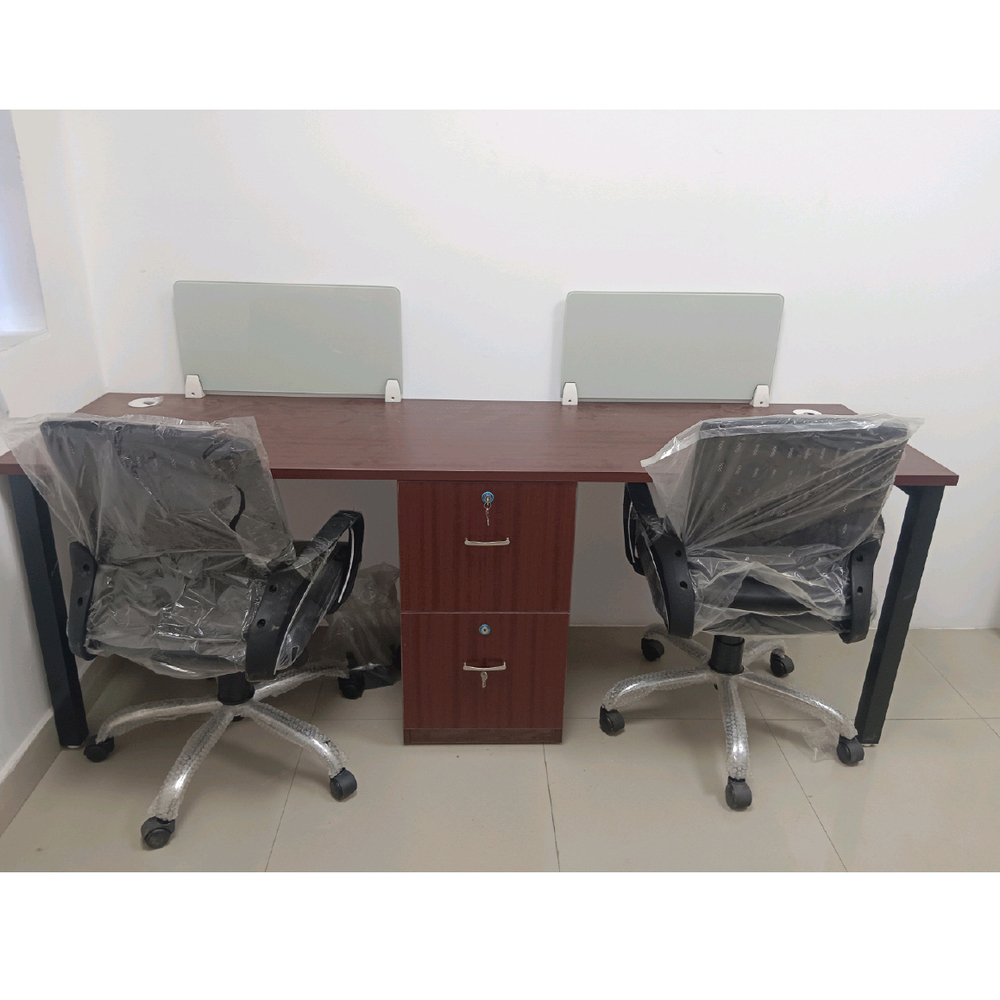 Mahogany Finish Linear Office Workstation