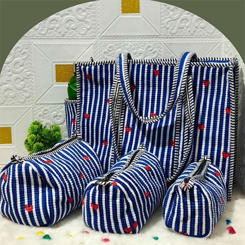 Lovely Strapy Tote Gifting Set