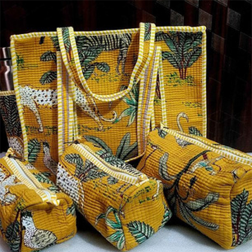 Sassy Look Tote Gifting Set