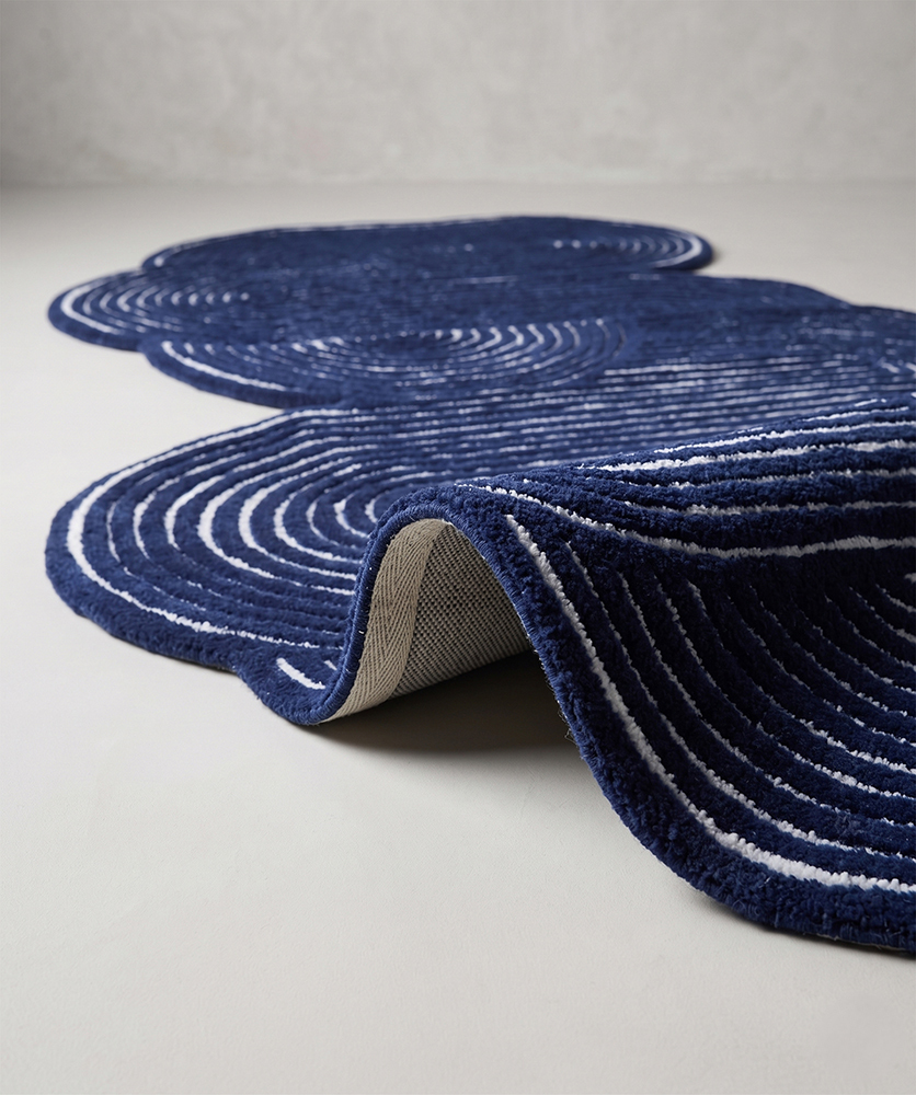 CR26 Blue Irregular Shaped Tufted Rug