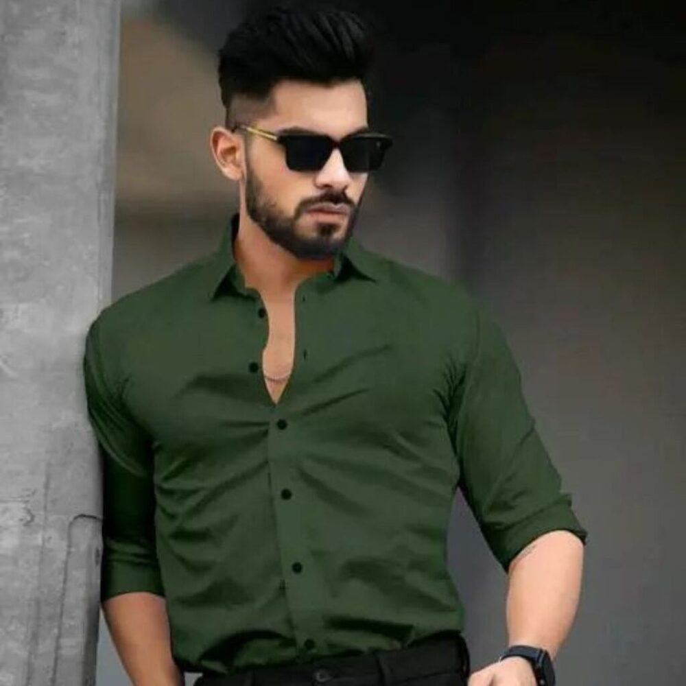 Men Slim Fit Solid Spread Collar Formal Green Shirt