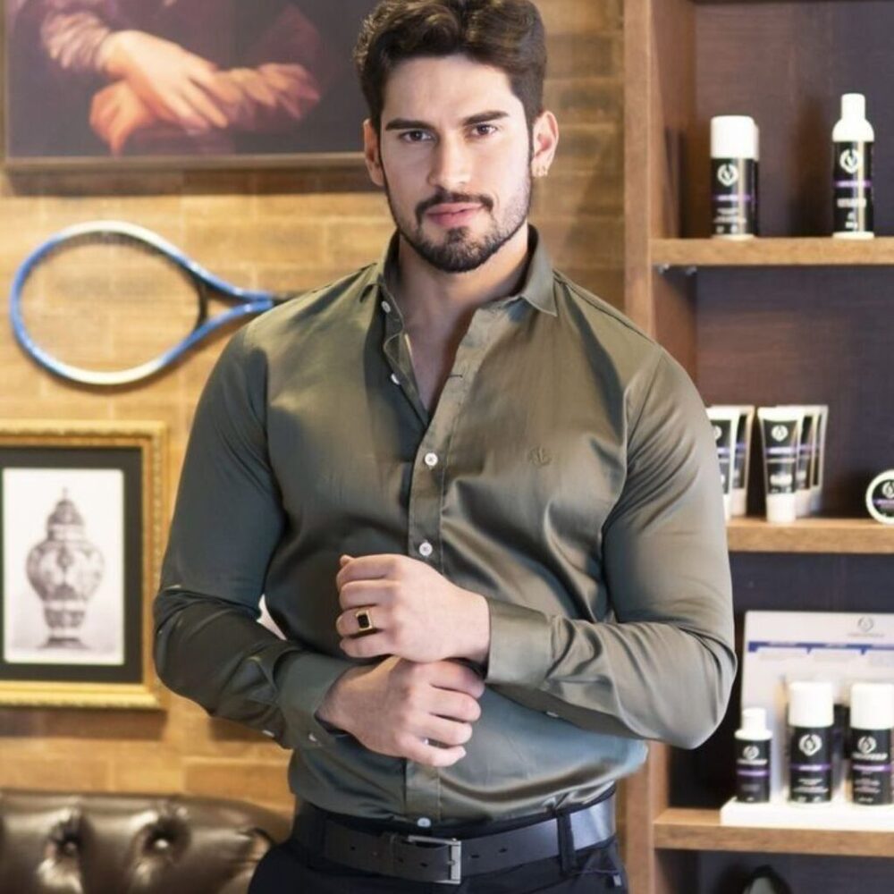 Men Slim Fit Solid Spread Collar Formal Shirt