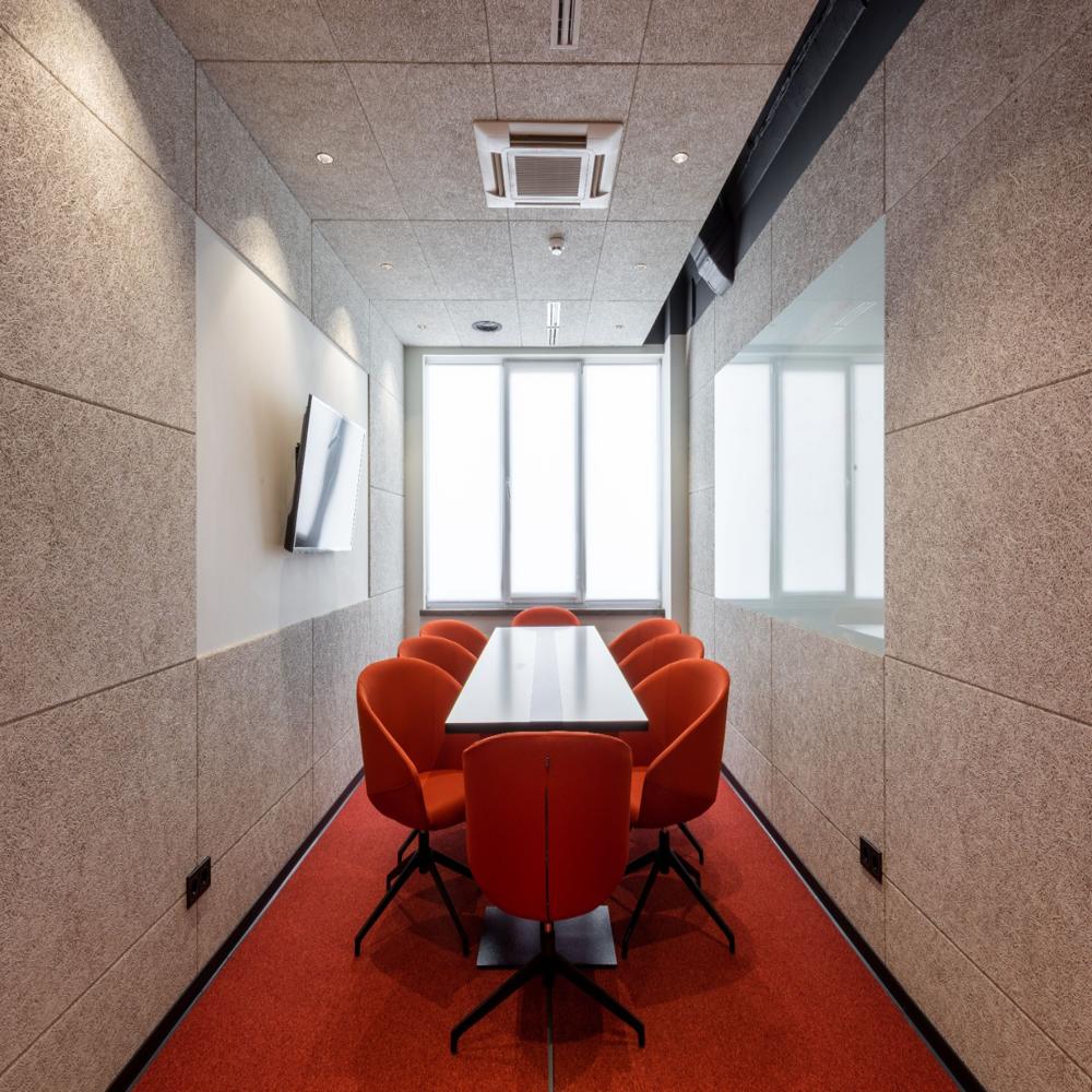 Wall to wall Carpet