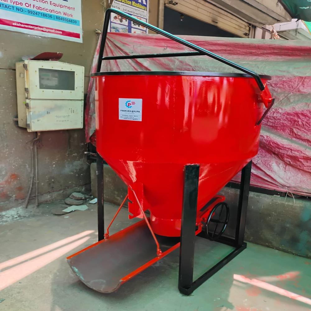 Bucket for concrete