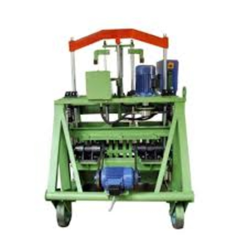 Double Vibrator Hydraulic Operated Concrete Block Making Machine