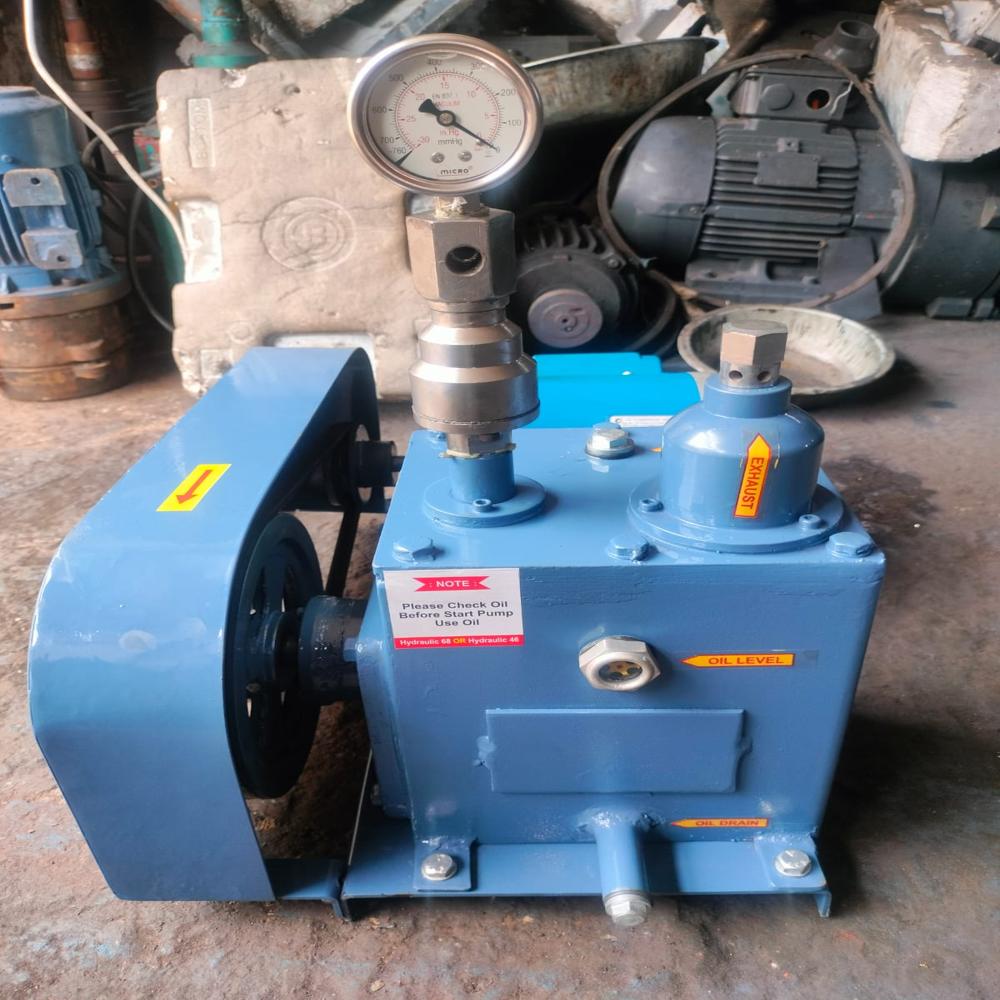 Laboratory Vacuum Pump - Flow Rate: 10 M3