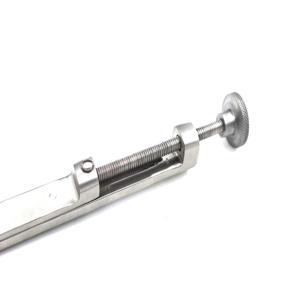 Lowman's Bone Clamp - Feature: Manufactured From High-quality Surgical Stainless Steel