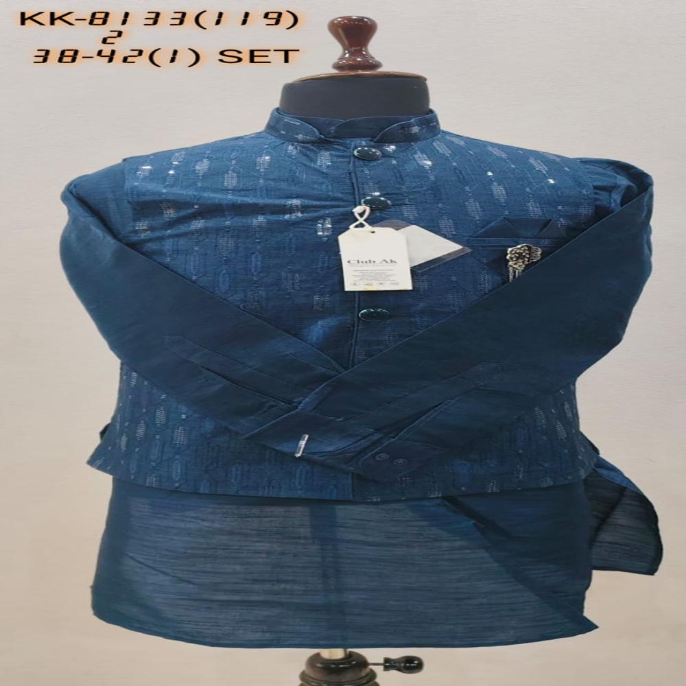 Mens Kurta Koti Set with Metallic Stripe Pattern Brooch Detailing