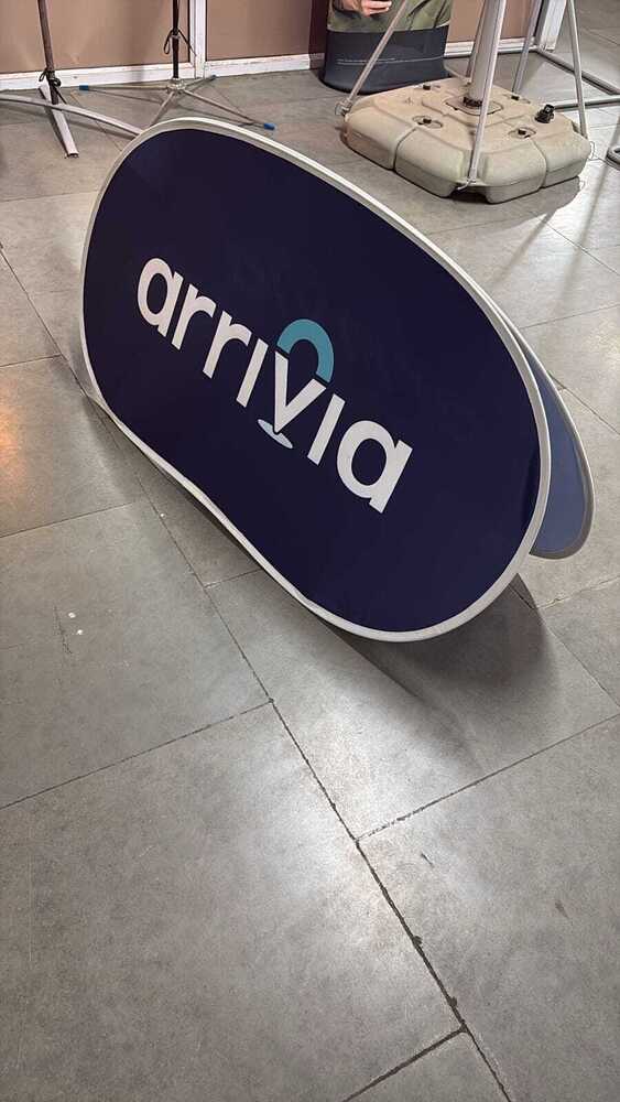 Custom Pop Out Banner