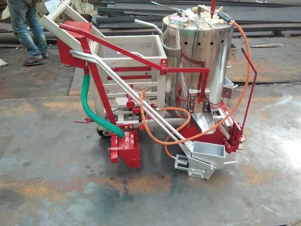 Road Marking Machine - Air Pressure: 6-8 Bar