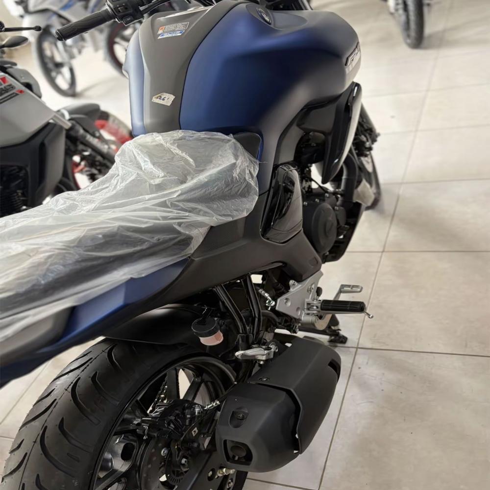 2023 yamaha fz s bike v4