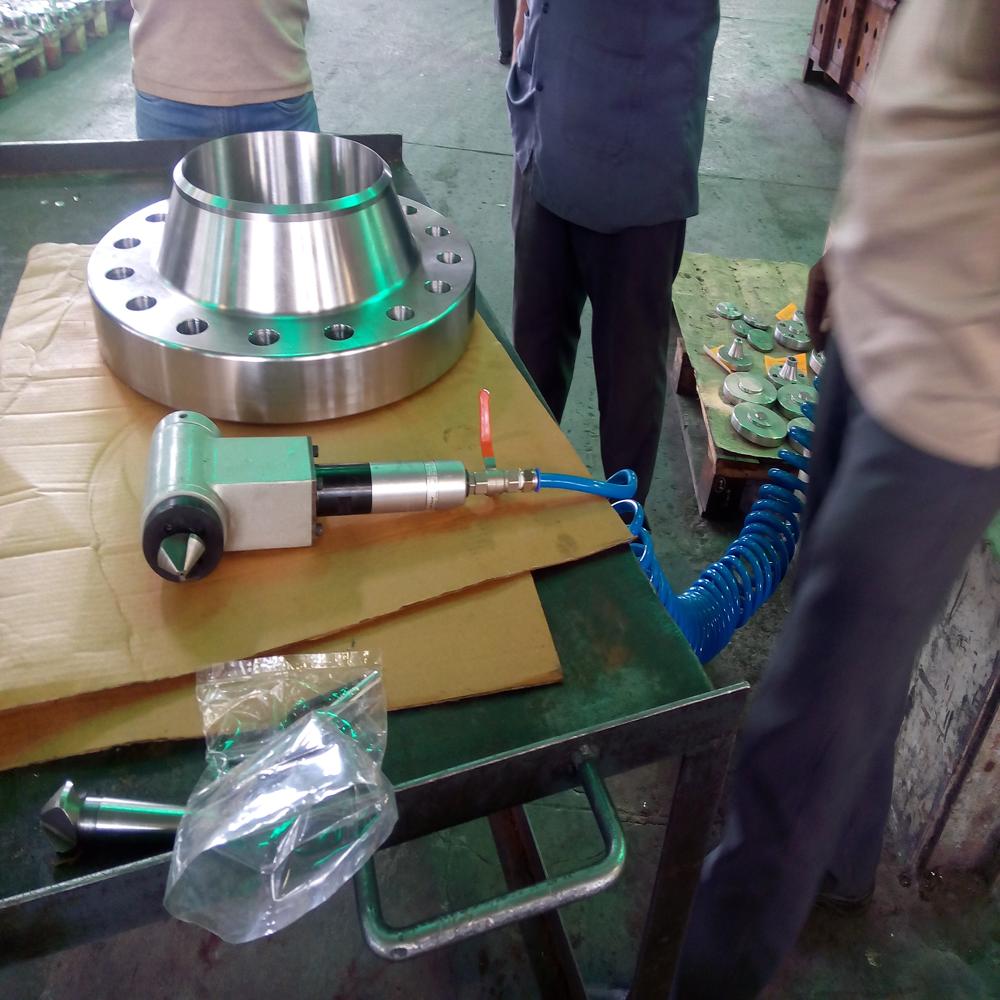 Flange Hole Deburring Machine - Capacity: 100 Pcs/Hr