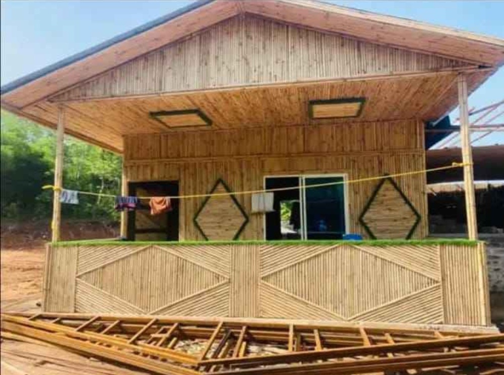 Modular Bamboo Hut - Wooden Frame With Bamboo Roof, Brown Color, Single Door, Sliding Windows, Ideal For Hotels And Restaurants, 5-10 Year Life Span