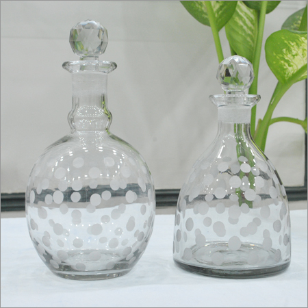 स्पष्ट सुगंध की बोतलें