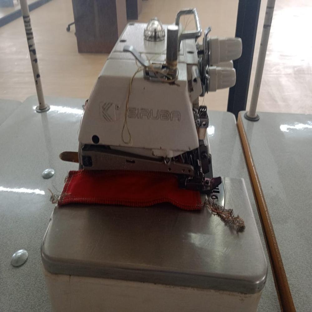 Siruba 5 Thread Overlock Machine