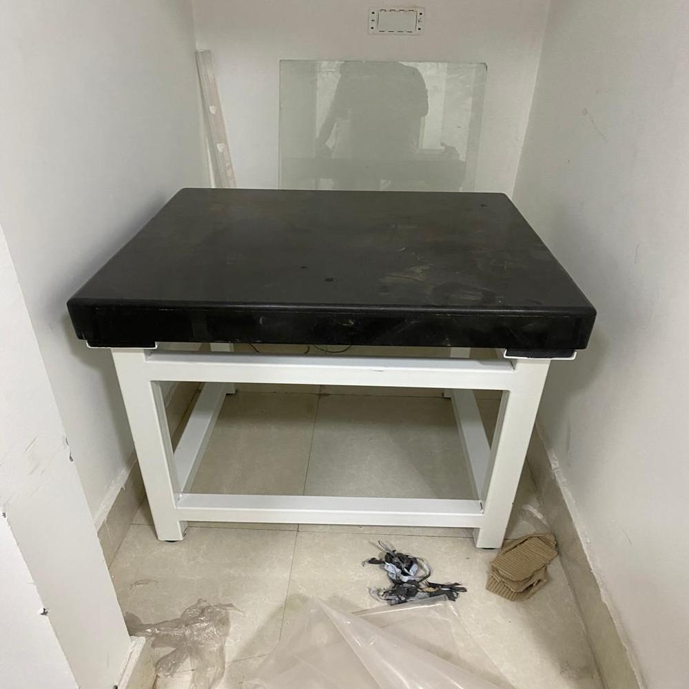Antivibration Table