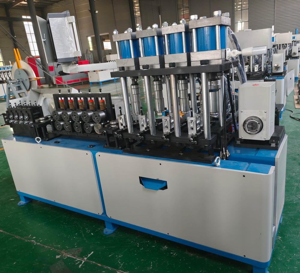 Fully automatic Flat iron banding machine used for U-bolts