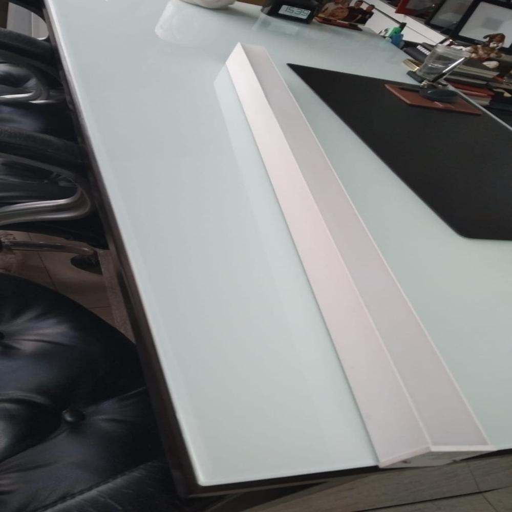 linear light 