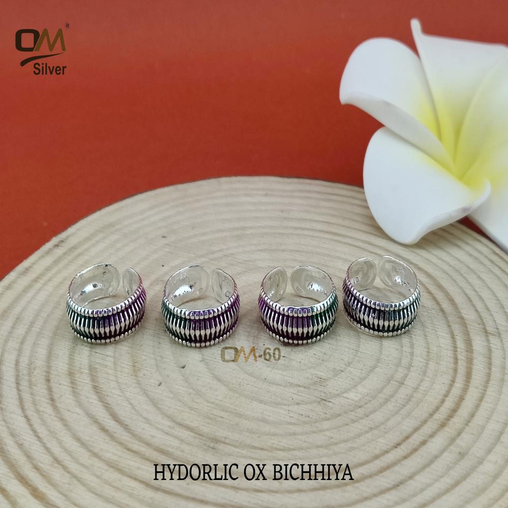 Hydrolic Ox. Bichhiya - Silver Oxidised Toe Ring | Traditional Meets Modern Elegance For Weddings, Perfect Balance Of Strength And Timeless Beauty