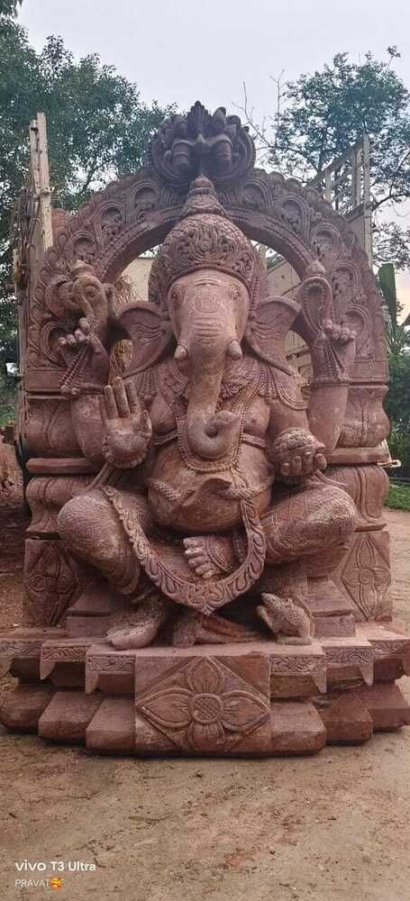 4 Feet Ganesh Status