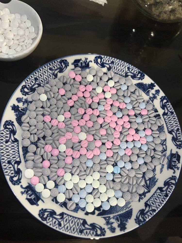 Best quality Anti anxiety Xaniax Yellow & Blue Bars 2mg UK Europeovernight delivery