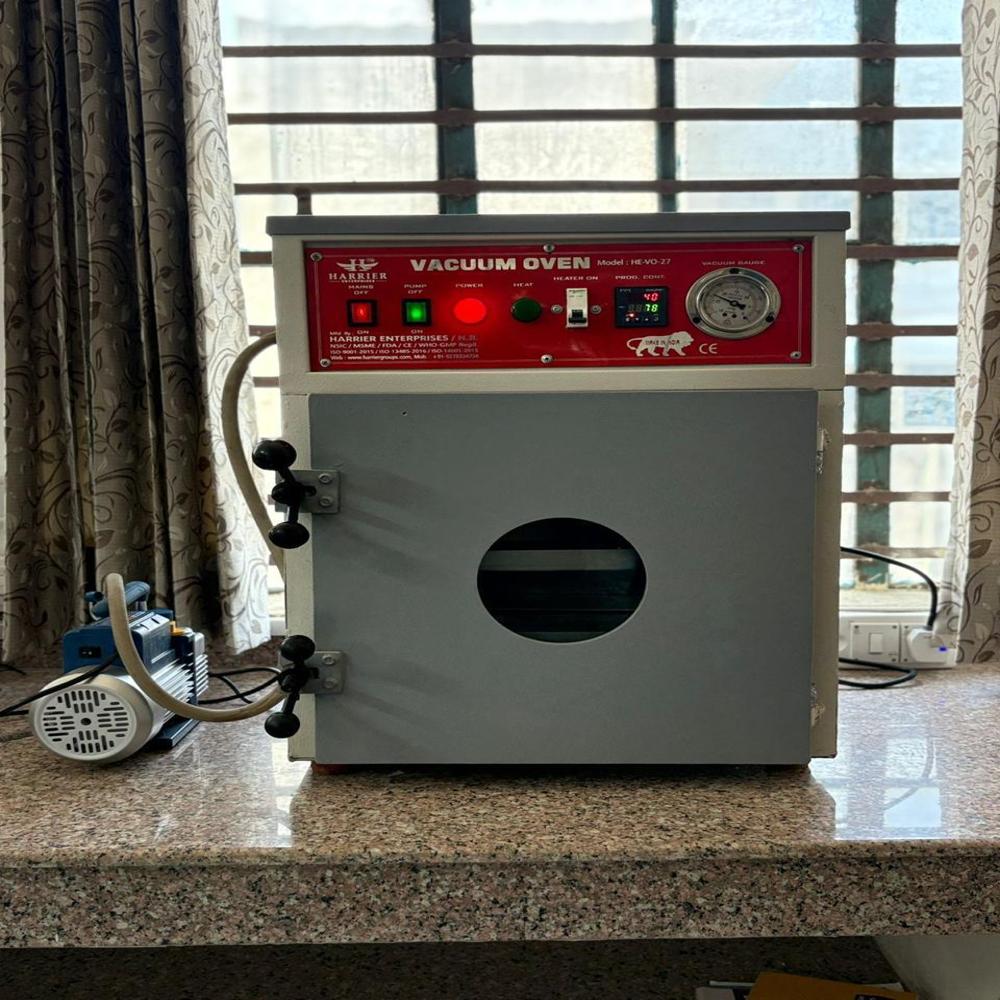 Vacuum Oven - Internal Size: 300x300x300 Millimeter (Mm)