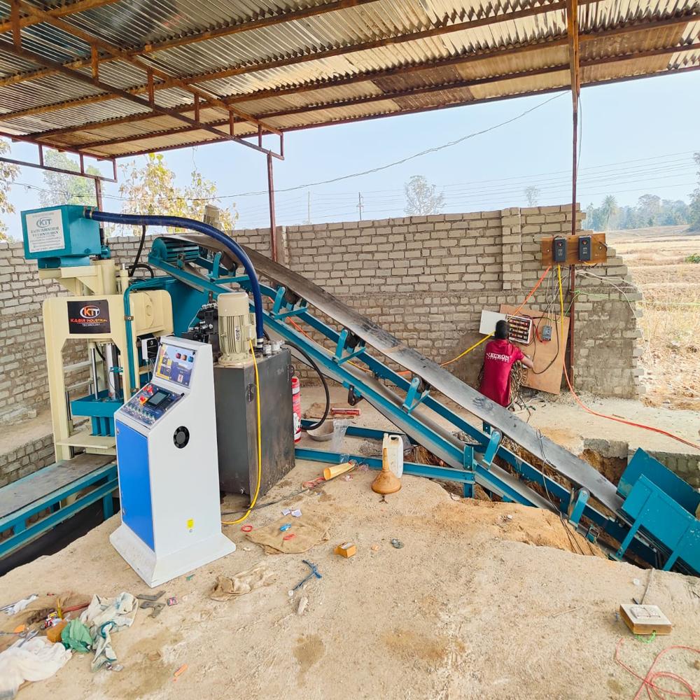 Automatic flyash Bricks machine