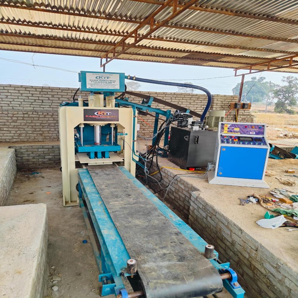 Automatic flyash Bricks machine