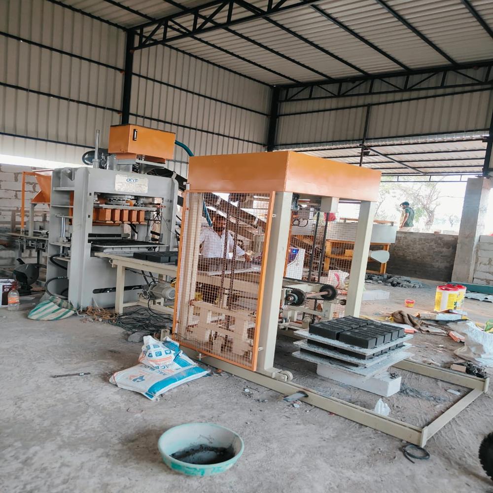 12 kvt Auto Straker Flyash bricks machine