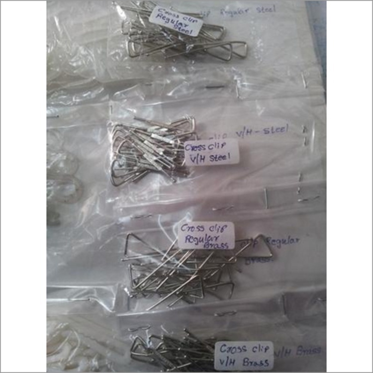 Metal Clip - Color: Silver