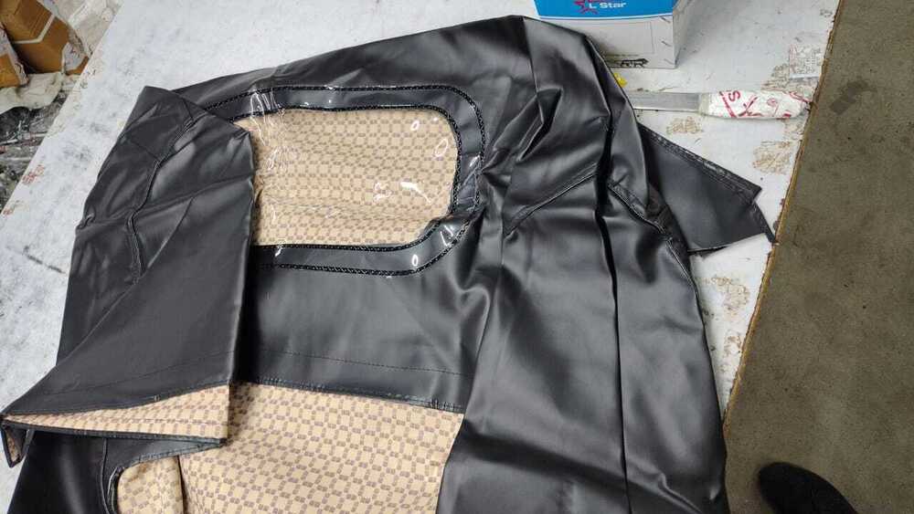Black Rexine Auto Rickshaw Hood Cover With Printed Lining