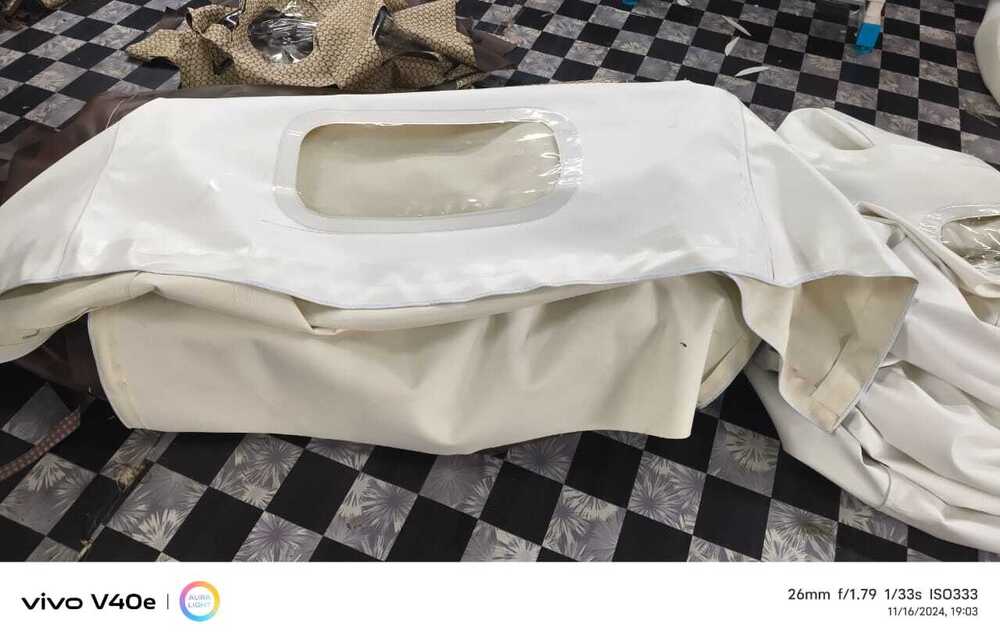 Black Rexine Auto Hood Cover