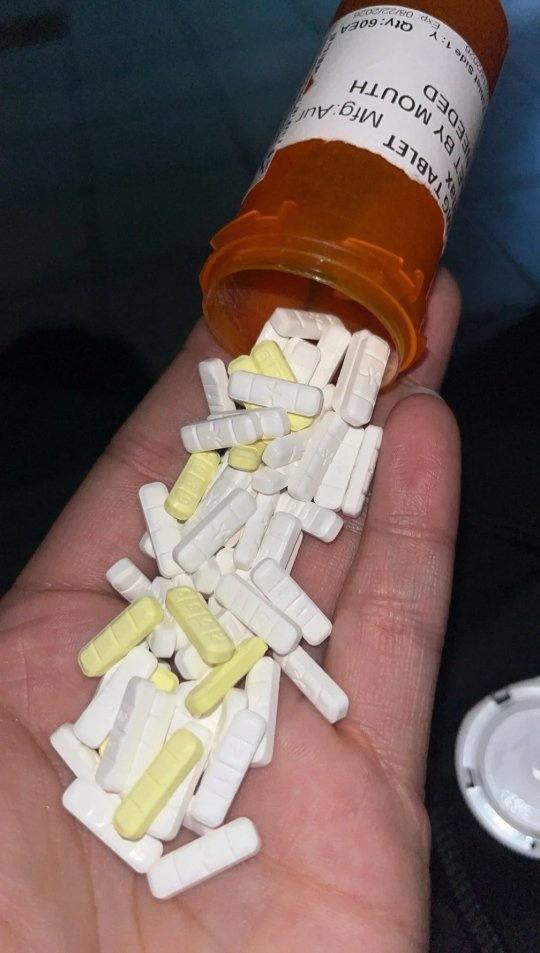 White Blue Farmapram 2mg Mexican Xans benzos Bars