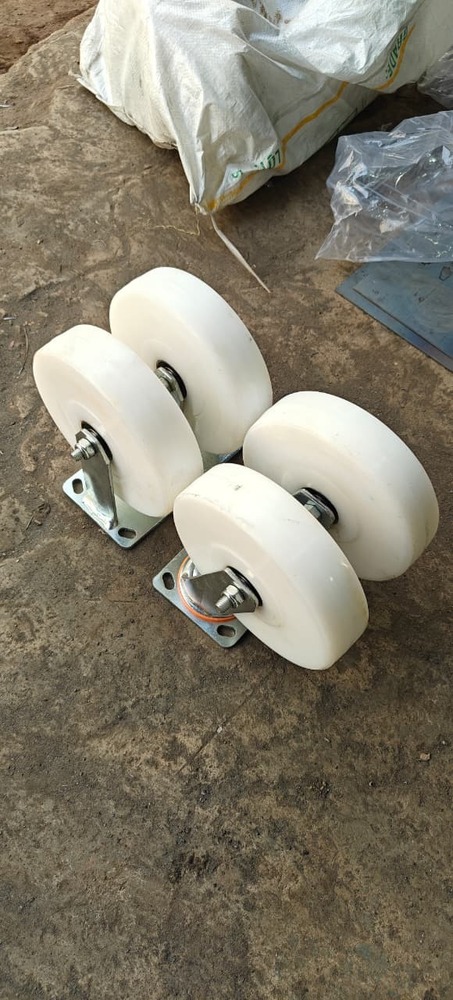 Caster Roller