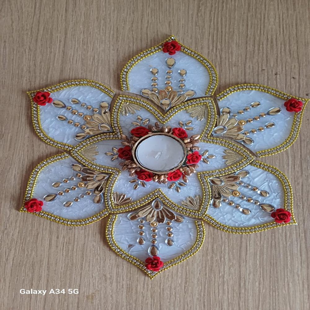 Acrylic designer Rangolies