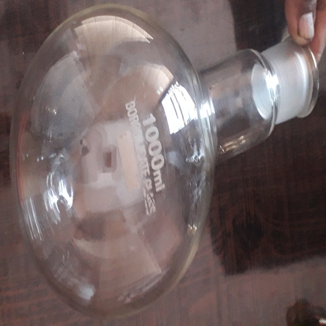Round Bottom Flask With Joint - Color: Transperent
