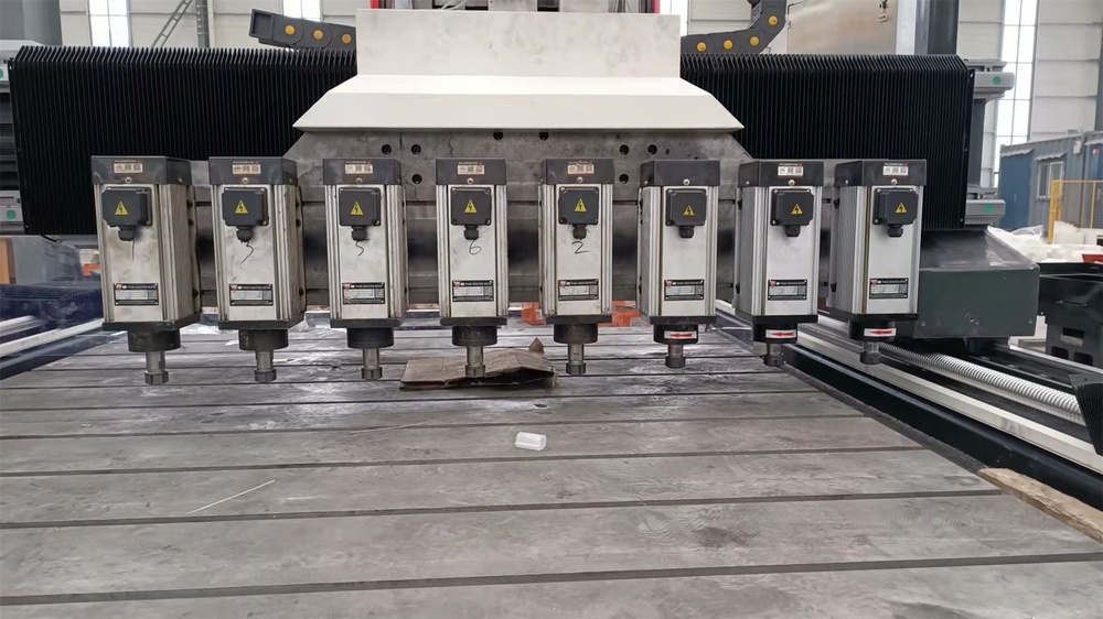 Model 2215ER20 Gantry CNC Sieve Plate Machine 2200*1500mm Workpiece Size