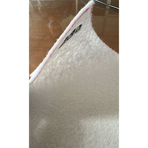 400 GSM White Non-Woven Needle Punch Fabric