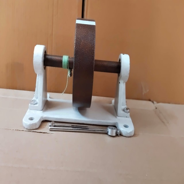 Physics Fly Wheel Apparatus - Application: Lab