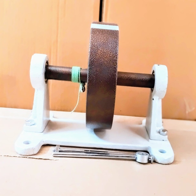 Physics Fly Wheel Apparatus - Application: Lab