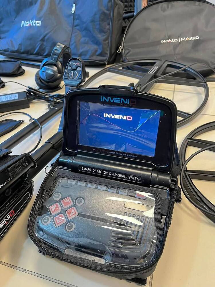 Nokta Invenio Pro Pack Metal Detector with 3D Imaging