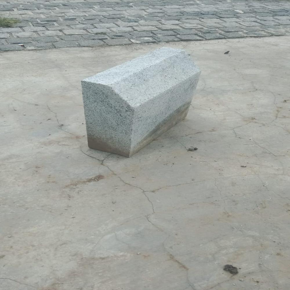 Granite Kerb Stone - Color: Grey