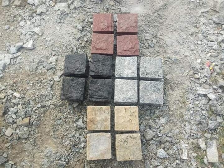 Grey Granite Machine-cut Cobblestone
