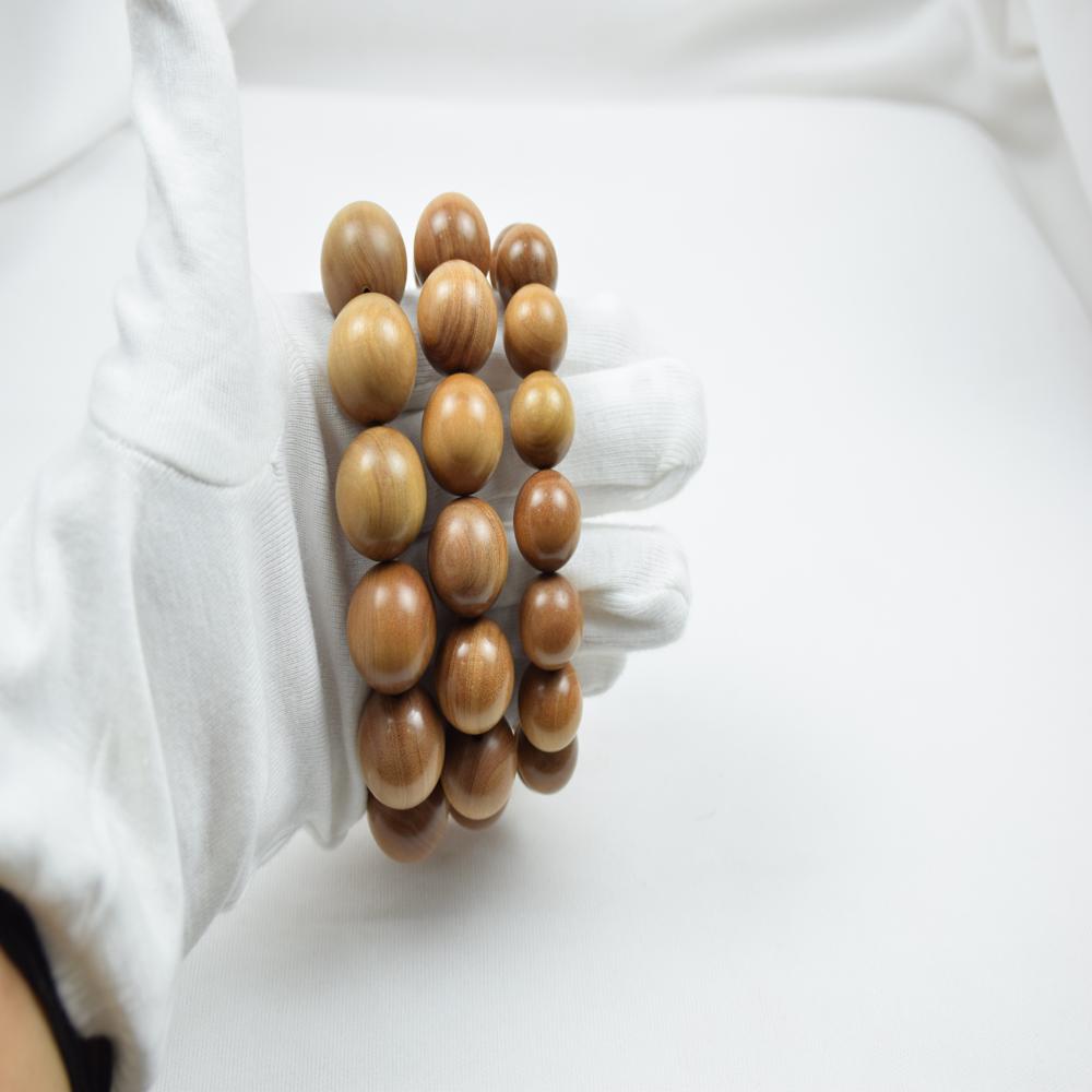 sandalwood hand chain