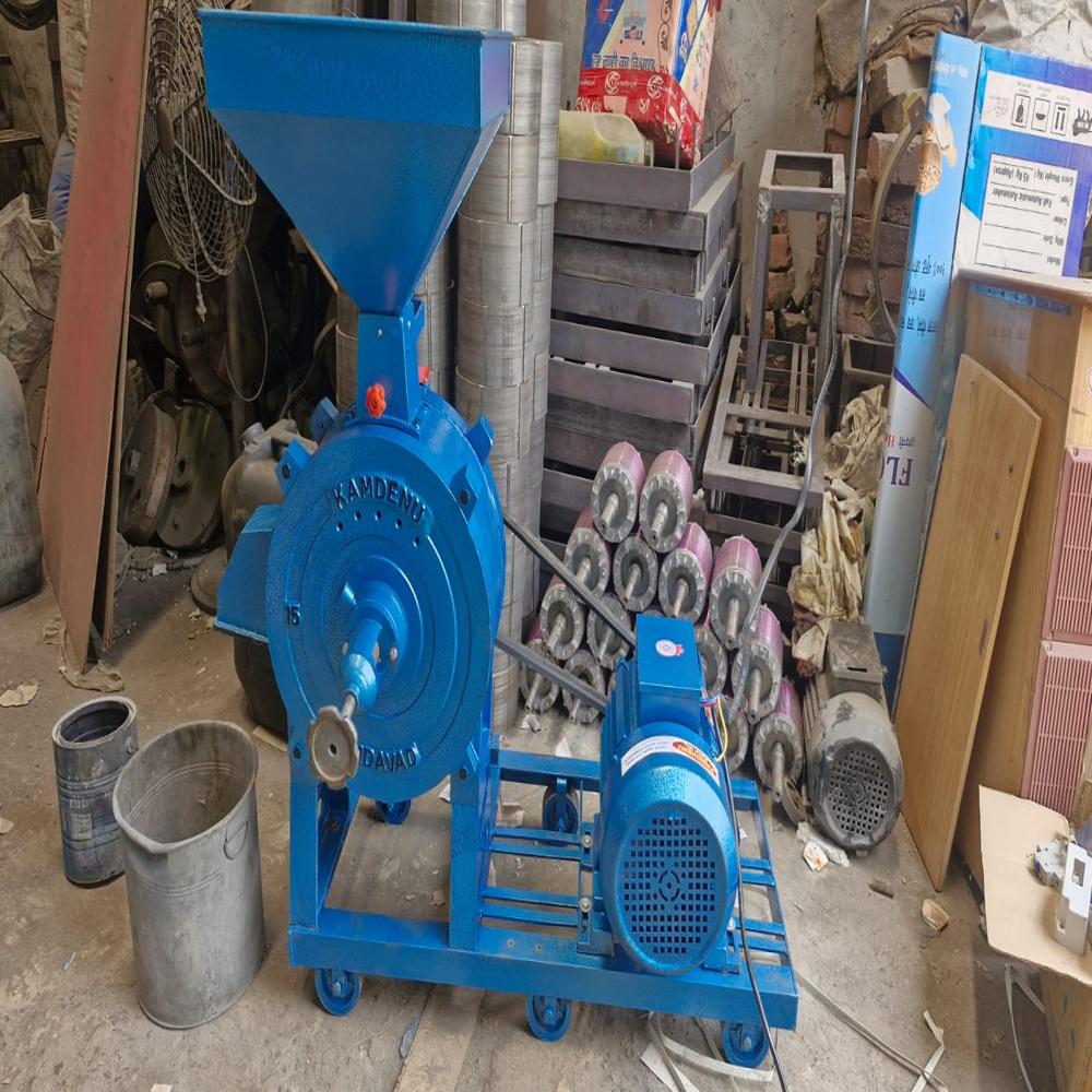 15 Tp Commercial Flour Mill - Mild Steel/cast Iron, 2500x1200x1800 Mm, Purple/grey | 180 Kg Hopper, 625 Kg/hr Output, Manual Control