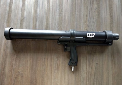 Manual Caulking Gun
