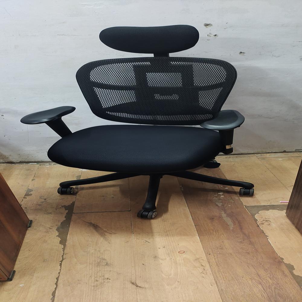 Excutive Chair